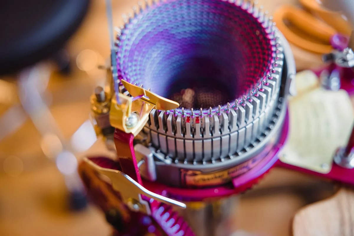 Discover the Perfect Sock Knitting Machine： Models, Tips, and Techniques