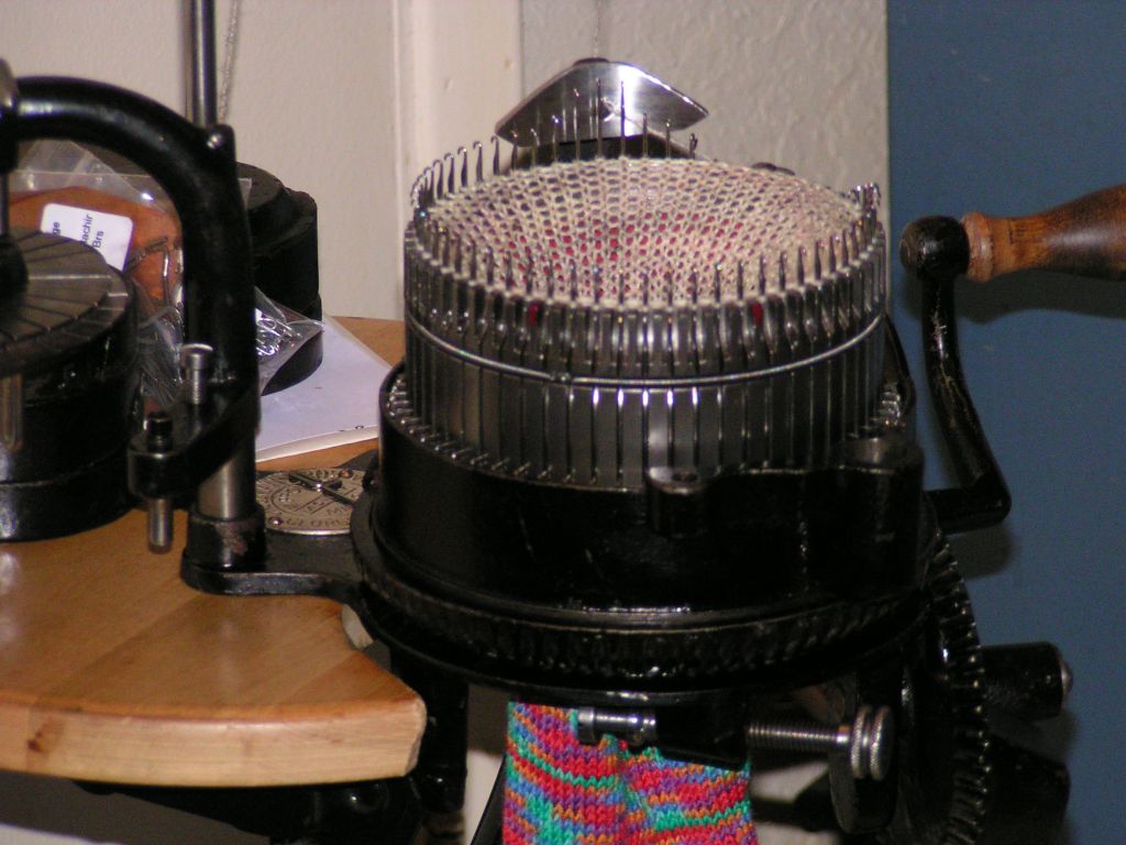 Where to Buy a Creelman Sock Knitting Machine (Reliable Sellers and What to Look For)