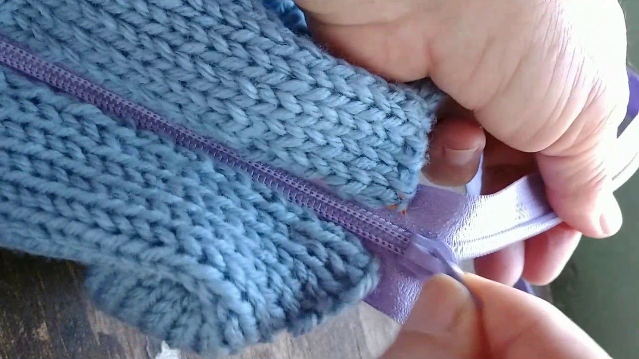 How to machine sew a zipper in a knitted sweater (the complete guide for great results)